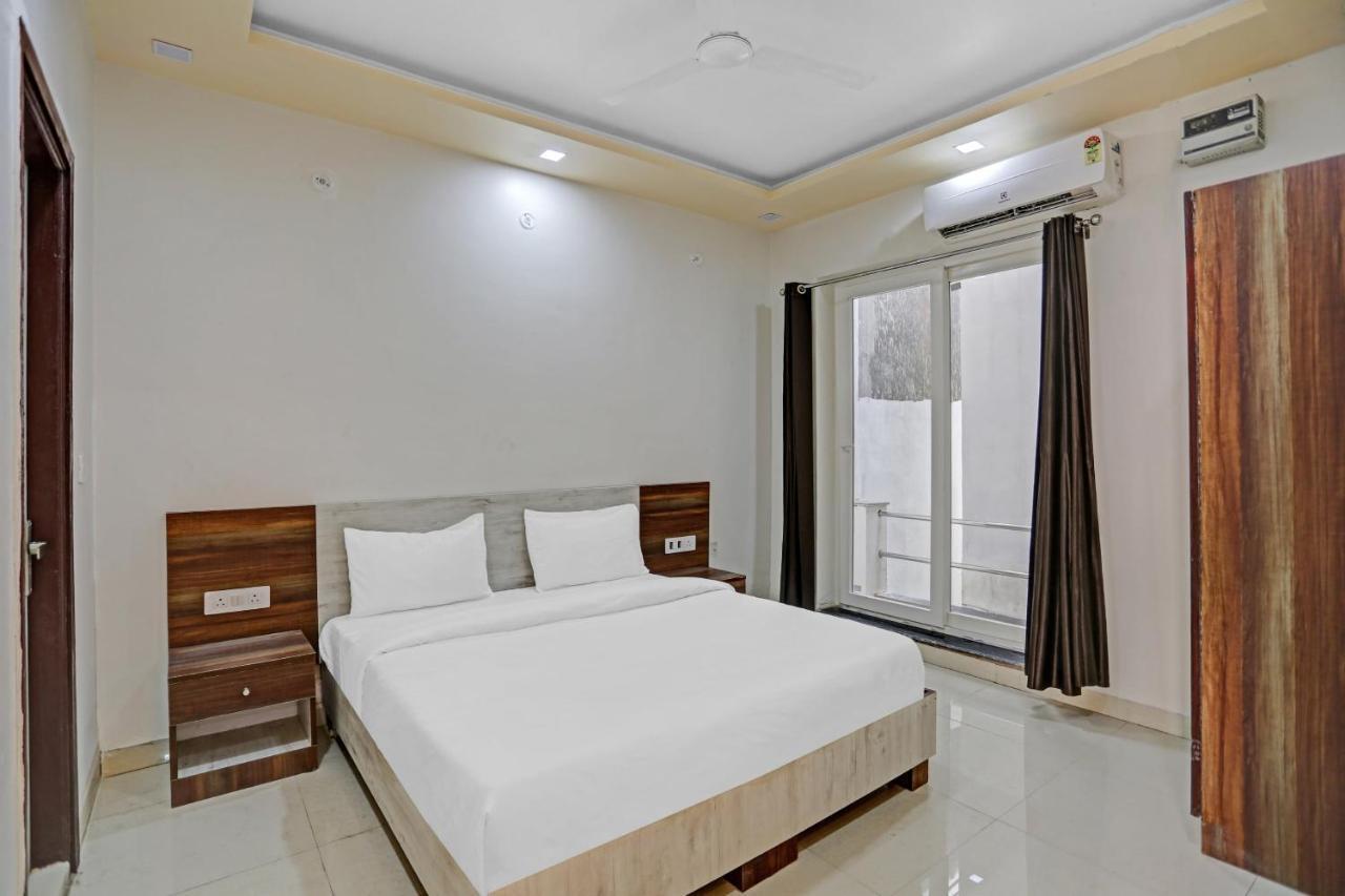 OYO 85795 Hotel Expo View Greater Noida Exterior foto