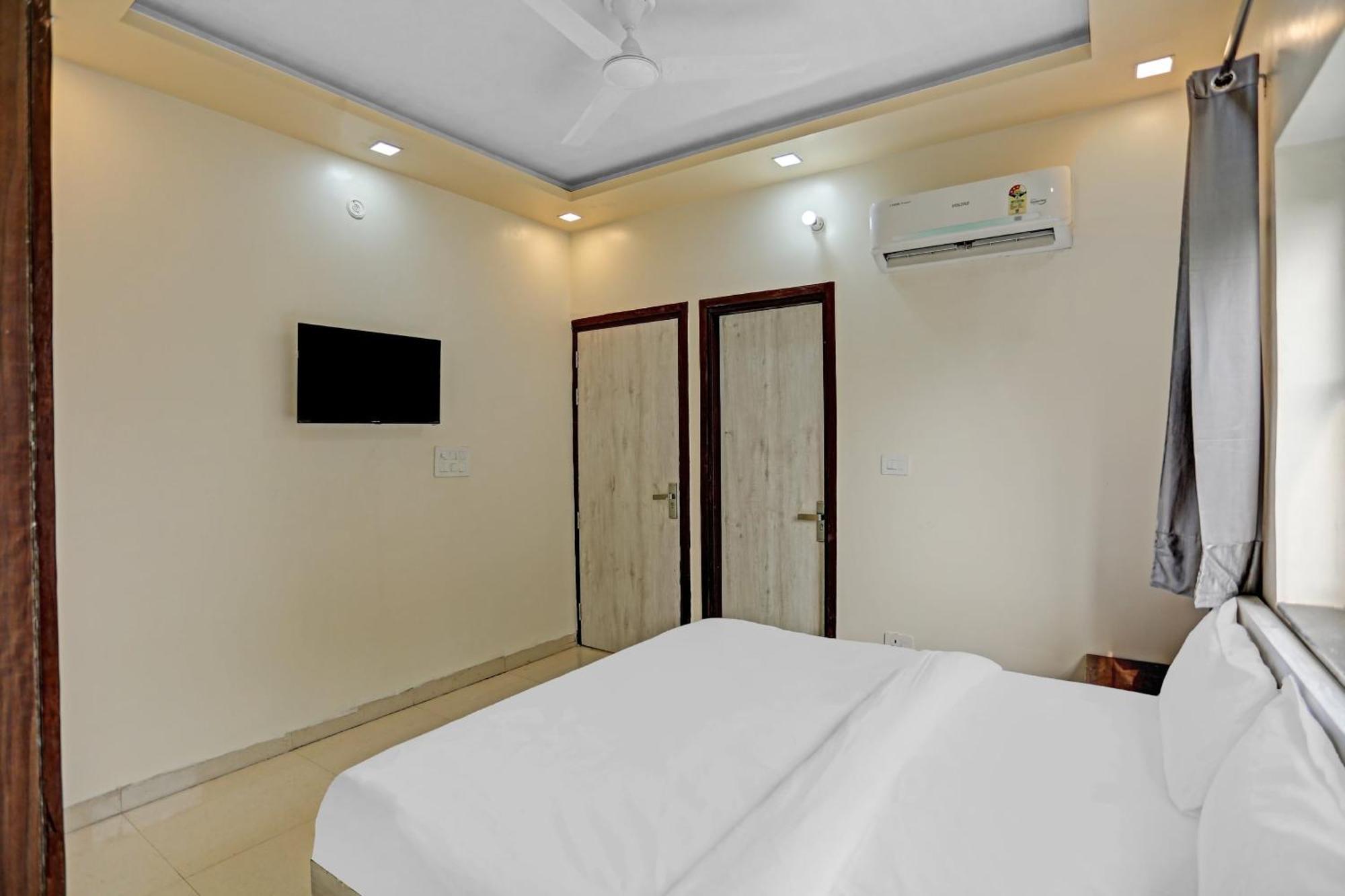 OYO 85795 Hotel Expo View Greater Noida Exterior foto