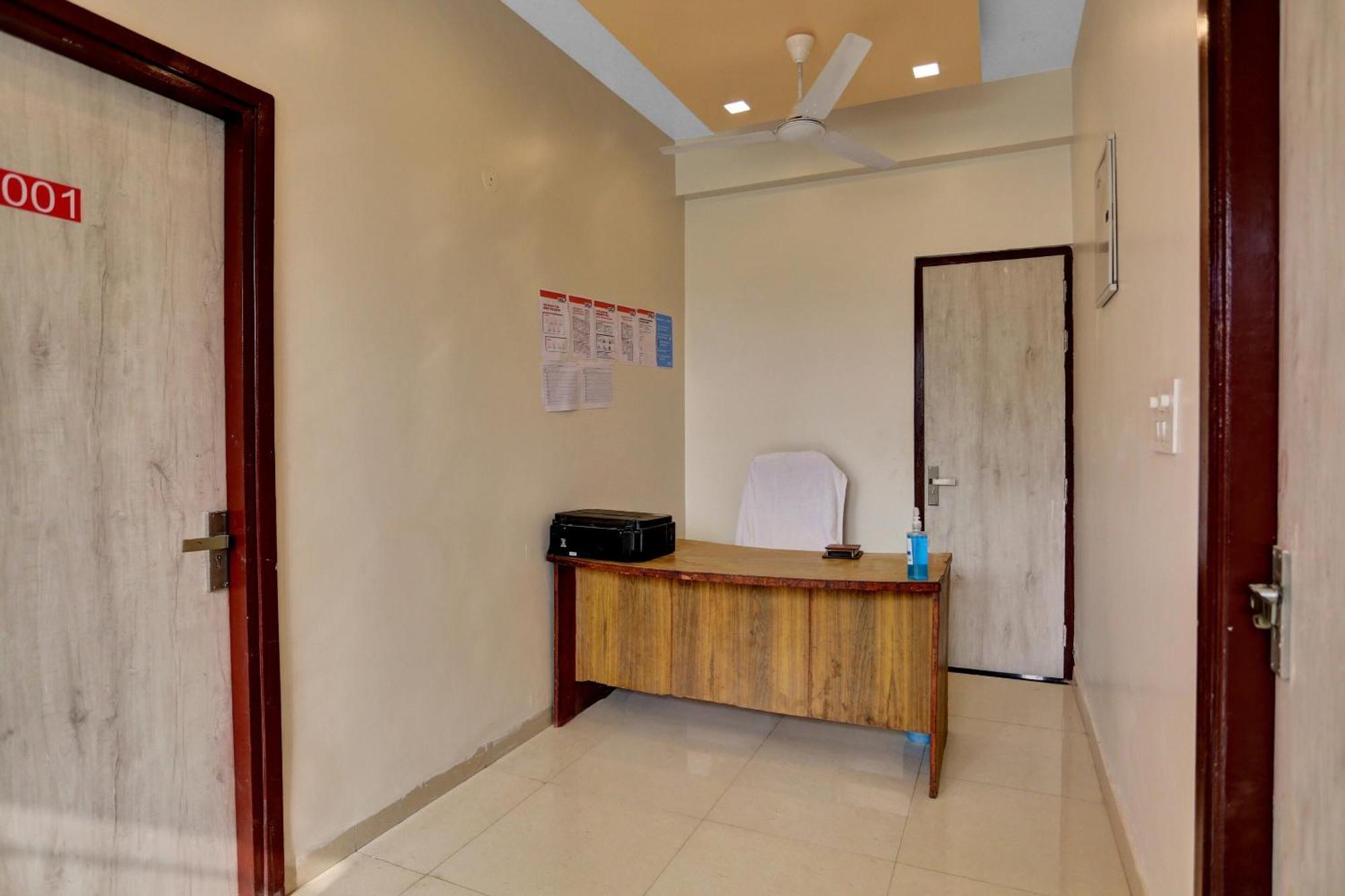 OYO 85795 Hotel Expo View Greater Noida Exterior foto