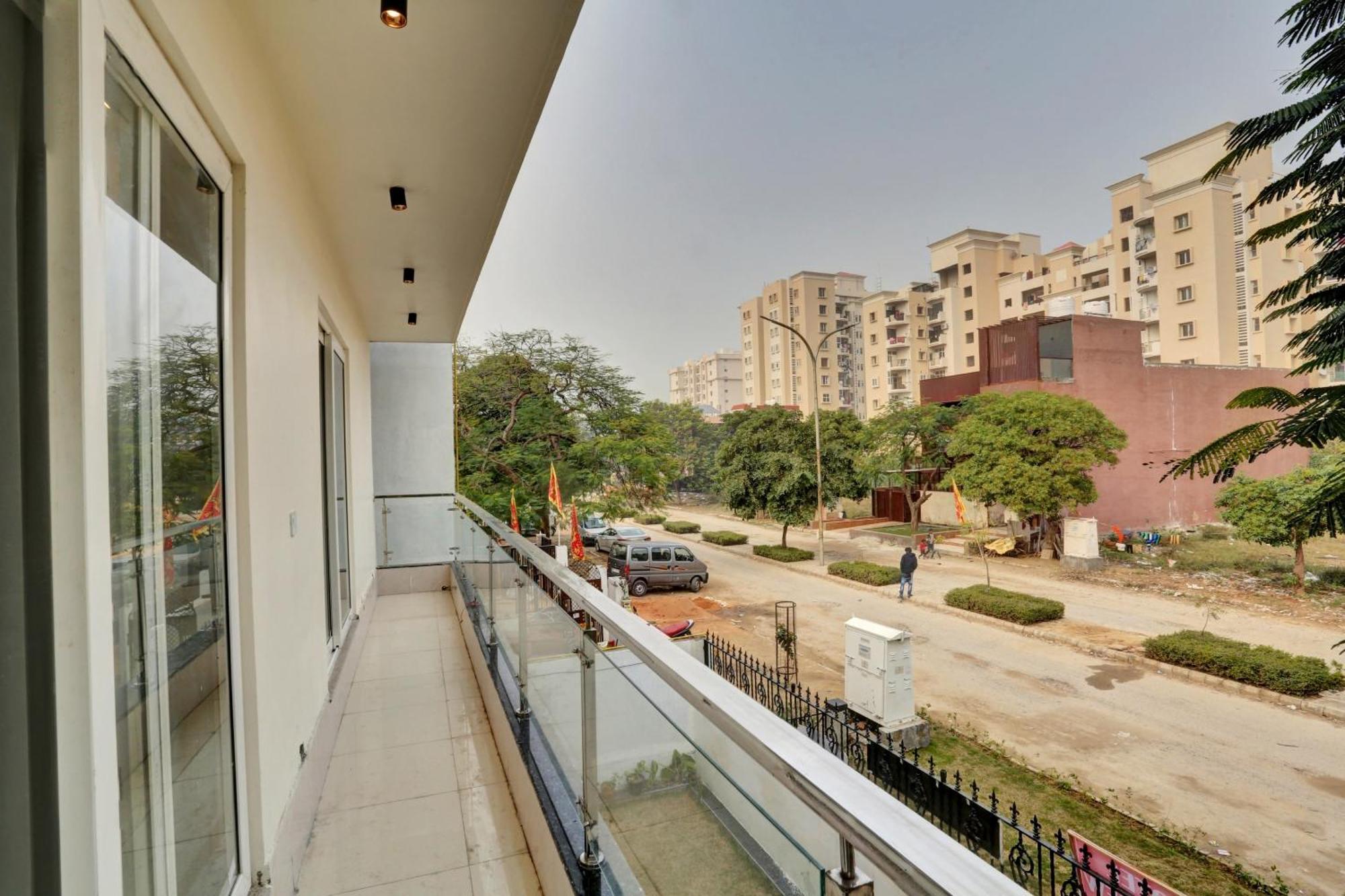 OYO 85795 Hotel Expo View Greater Noida Exterior foto